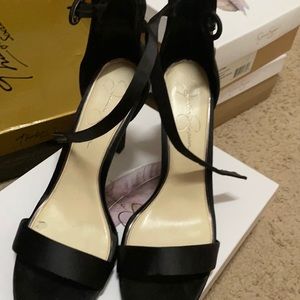 All black sandal. Super comfy! Perfect “go to” shoe